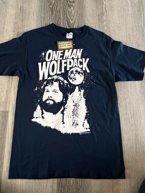 Ya Los Angeles dark blue Tee with White 'One Man Wolfpack' Graphic